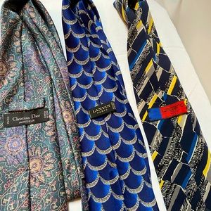 Men’s ties.